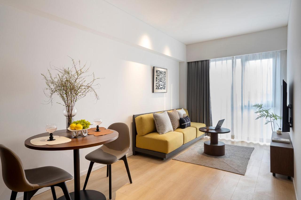 Base-Beijing Wangfujing Serviced Apartment- In Hutong &Bike Rental &Close To Forbidden City, Tian'Anmen Square &Subway Nearby &Free Coffee &Washing Machine,Kitchen &Restaurant Discount &English Speaking &High Speed Free Wifi Kültér fotó